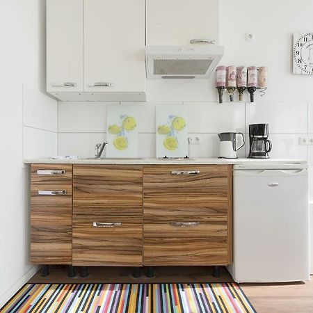 Studio Apartment Niemetzstr 51 Берлин Экстерьер фото