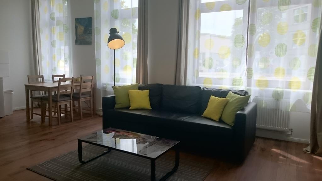 Studio Apartment Niemetzstr 51 Берлин Экстерьер фото